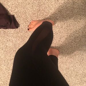 Lululemon train times black- size 6